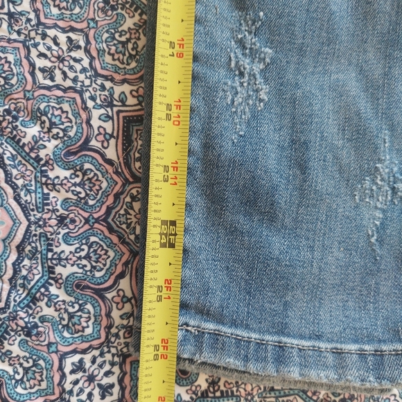 Judy Blue Relaxed Fit Distressed Custom Embroidered Mushroom Jeans Size 5/27 - Picture 10 of 10